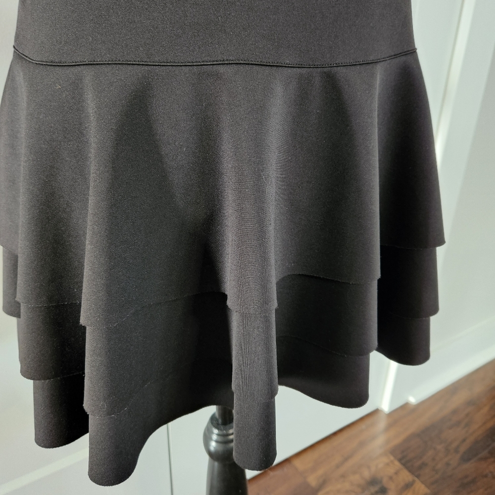 🍉 Black Skirt / Skort - Picture 3 of 4